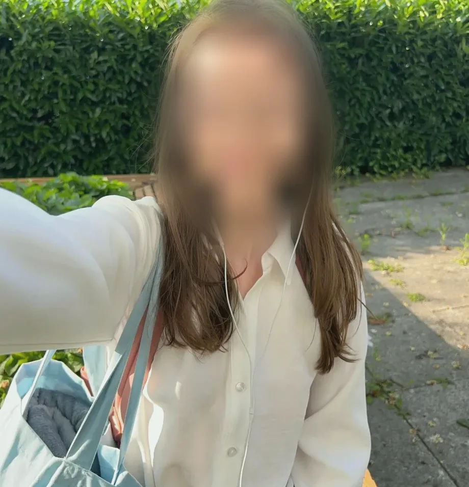 Annika, 22