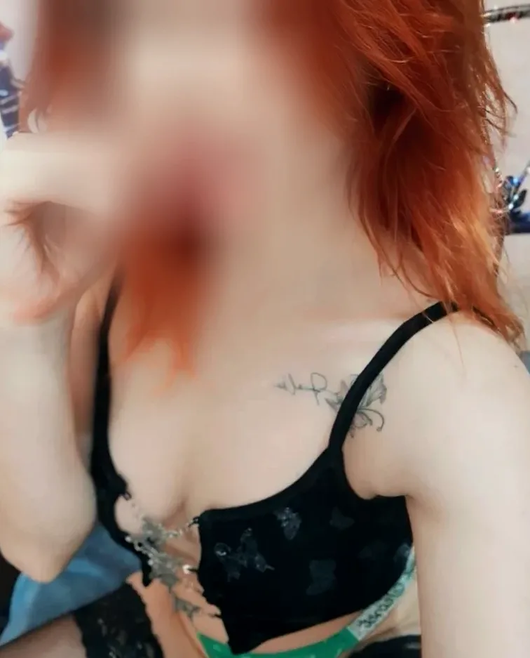 Antonia, 27