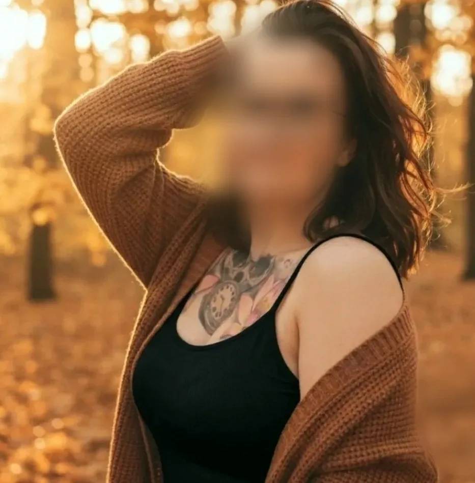 Ayse, 34