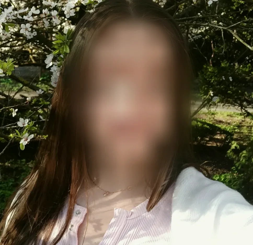 Daniela, 32