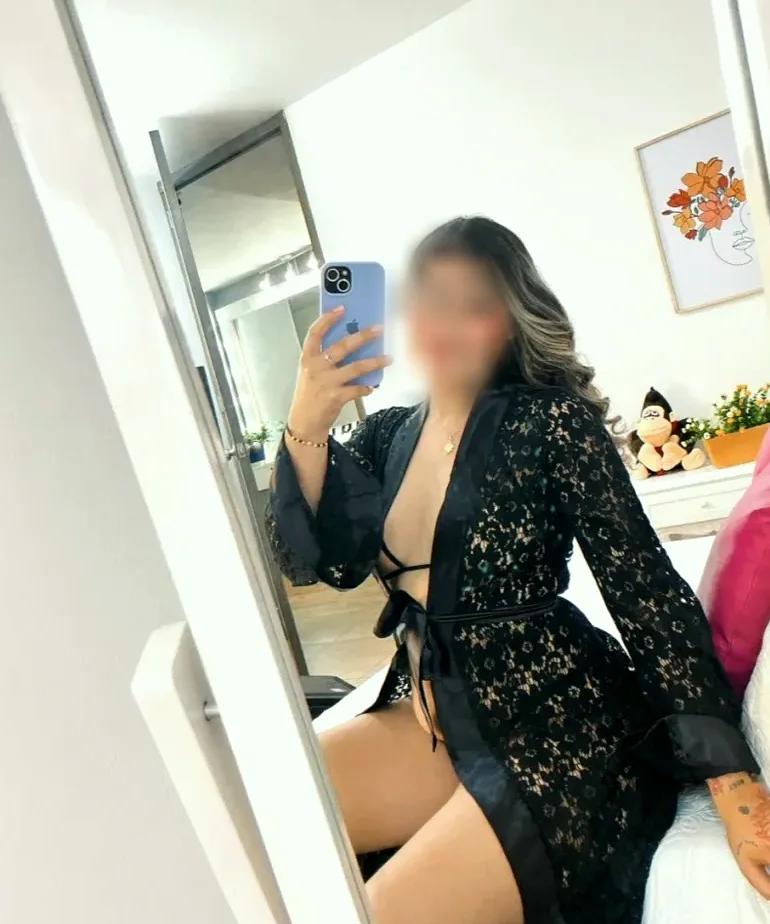 Denise, 23