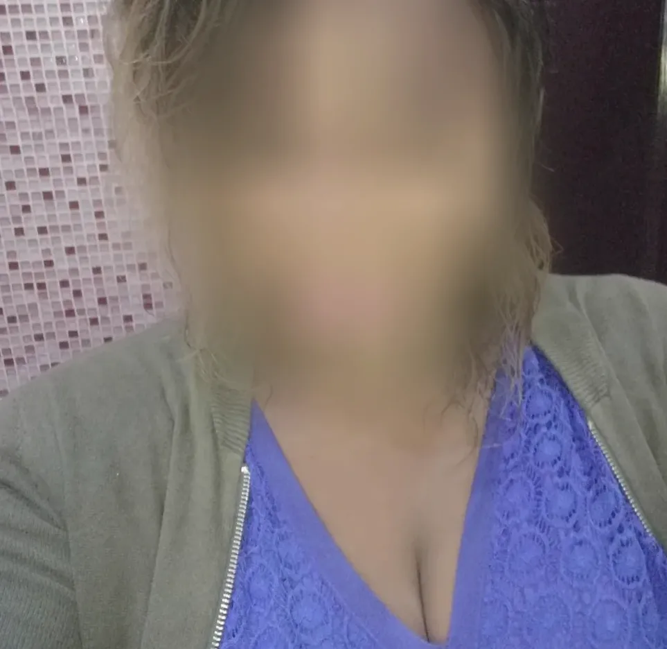 Fatma, 27