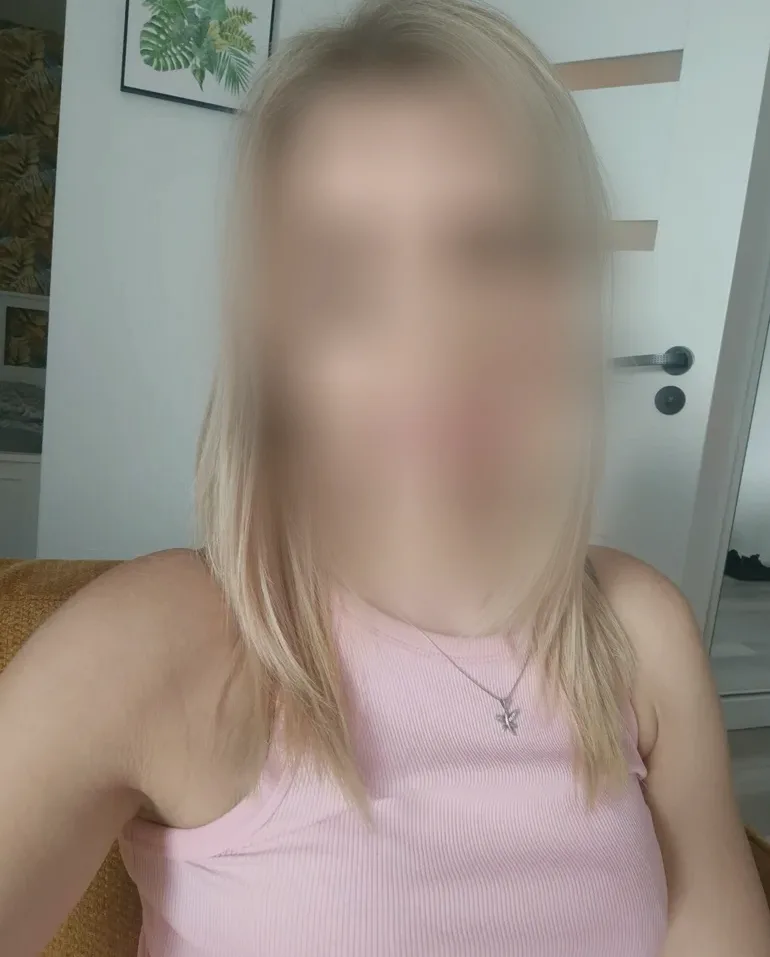 Kim, 26