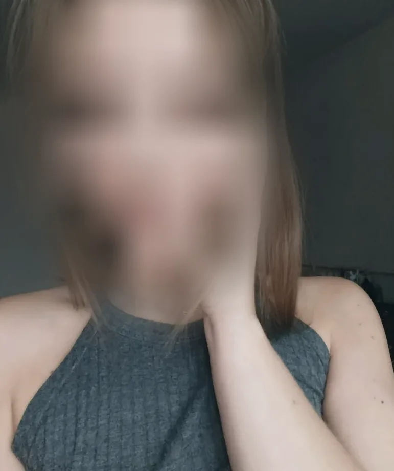 Michelle, 28