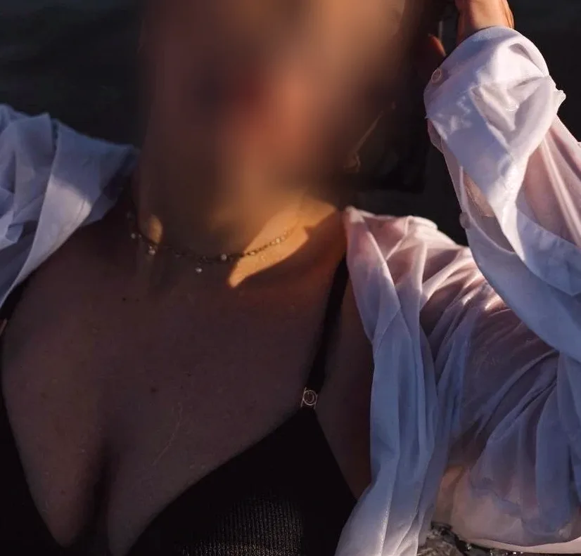 Nadja, 30